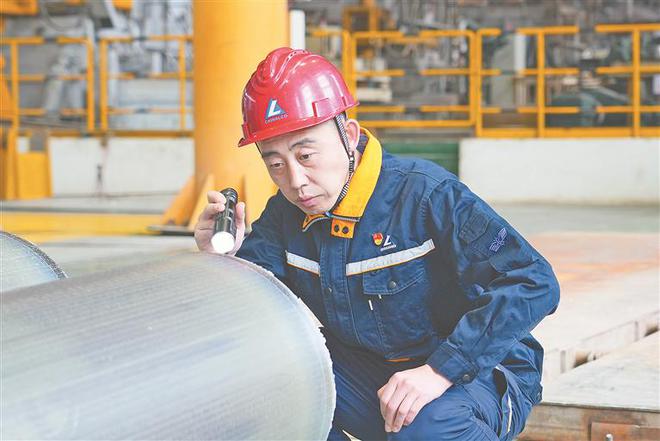 牢记嘱托奋力谱写中国式现代化龙江新篇章劳模之光致敬新时代奋斗者(图6)