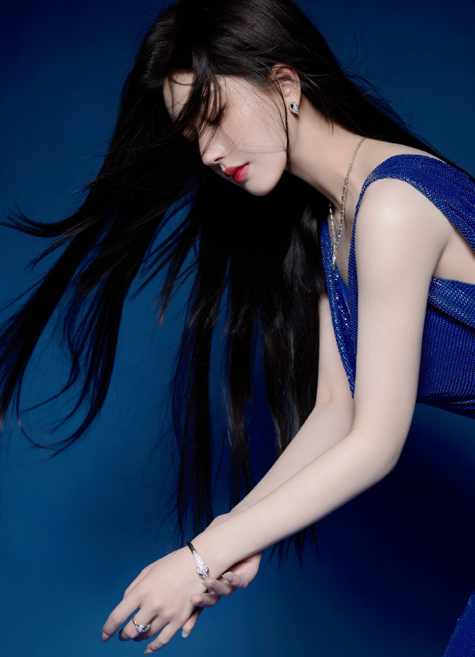 美女网站污污(图1)