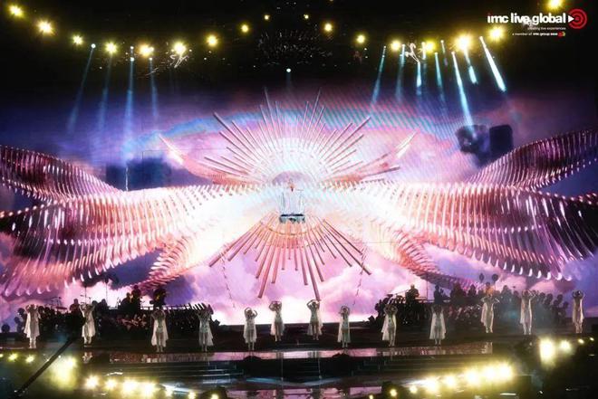 张韶涵2025“觅光”演唱会机械美学+全息声场打造无死角C位(图1)