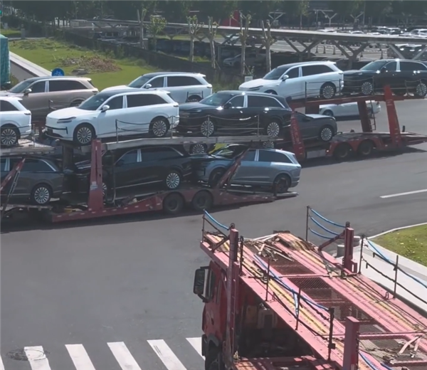 乐道L90卖爆单！合肥乐道工厂拖挂板车一辆接一辆来运车(图1)